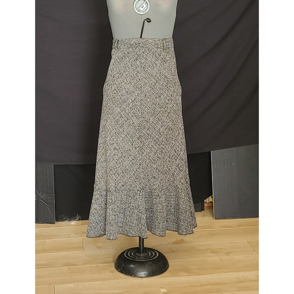 Black & White Flare Skirt Size 12